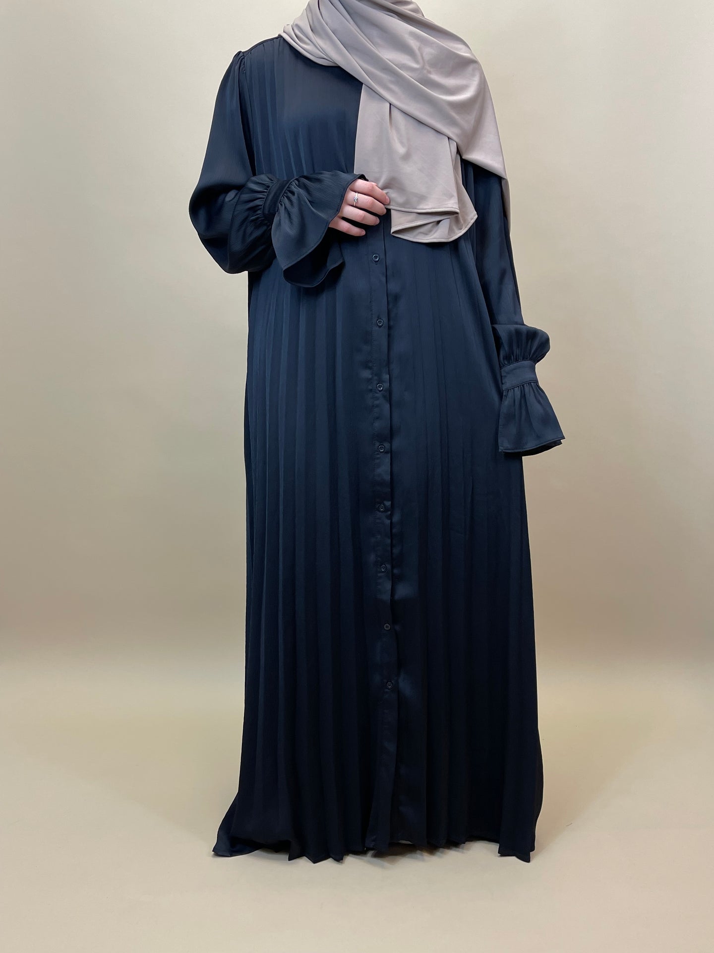 Plissé dress - black - Hijab Boutique