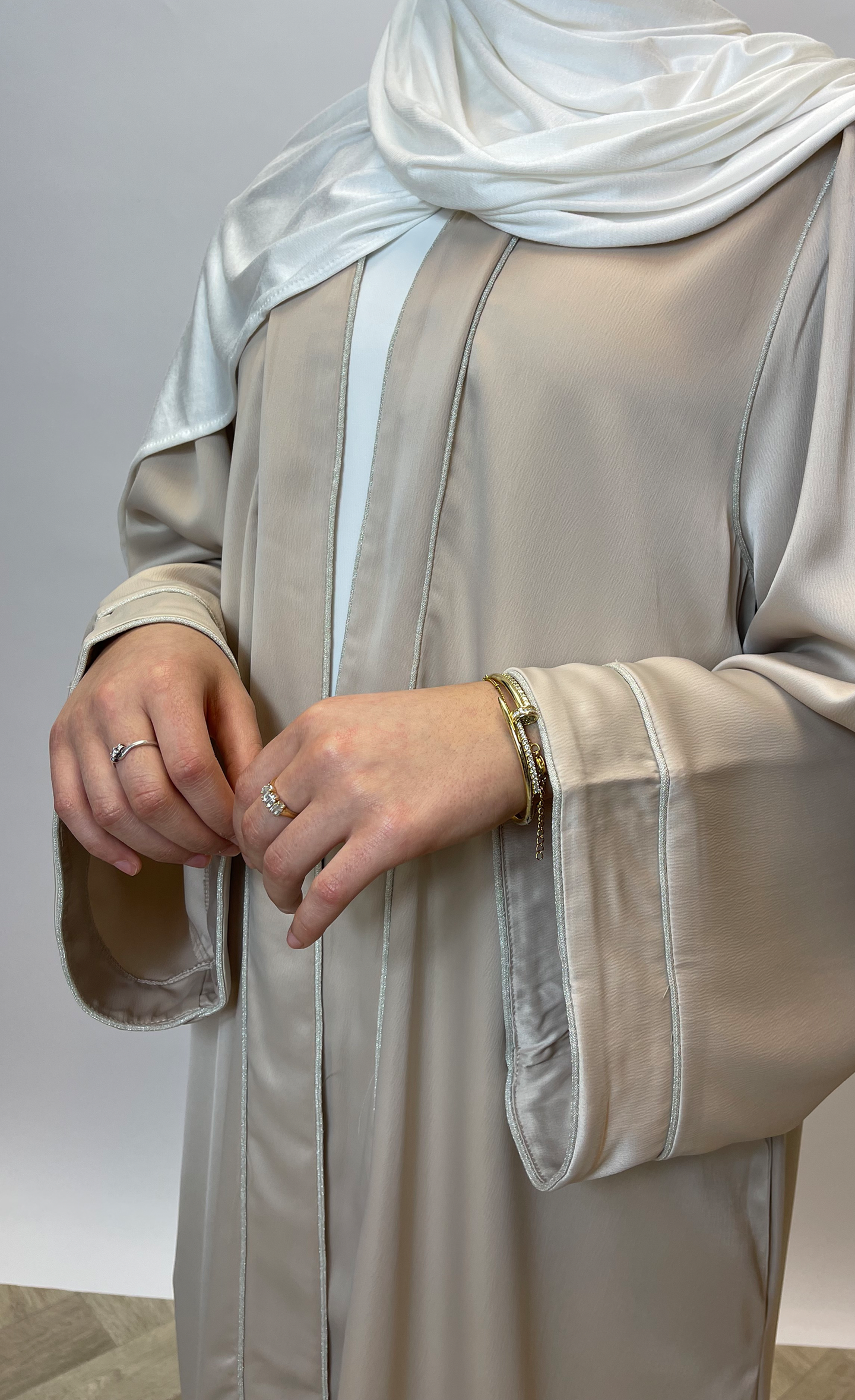 Satin Kimono - Creme - Hijab Boutique